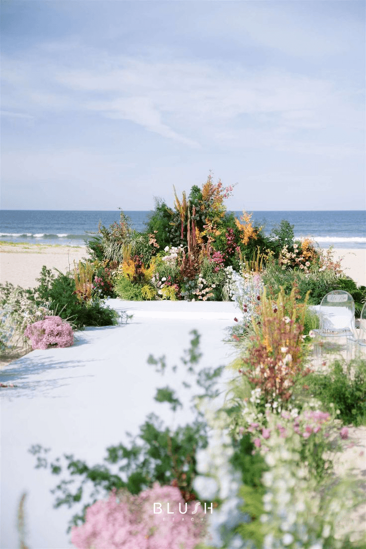 Intimate beach ceremonies or chic receptions with sunset glow – customized for couples dreaming of coastal elegance.